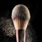 Veil™ Powder Brush | HOURGLASS