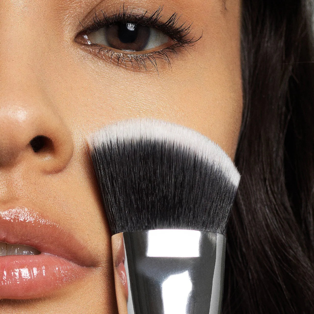 Cruelty-Free Foundation Brush | HAUSLABS