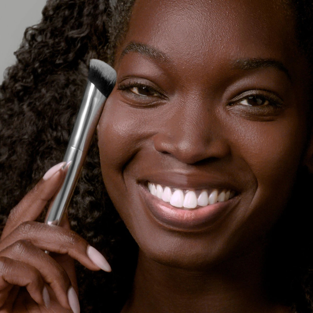 Cruelty-Free Concealer Brush | HAUSLABS