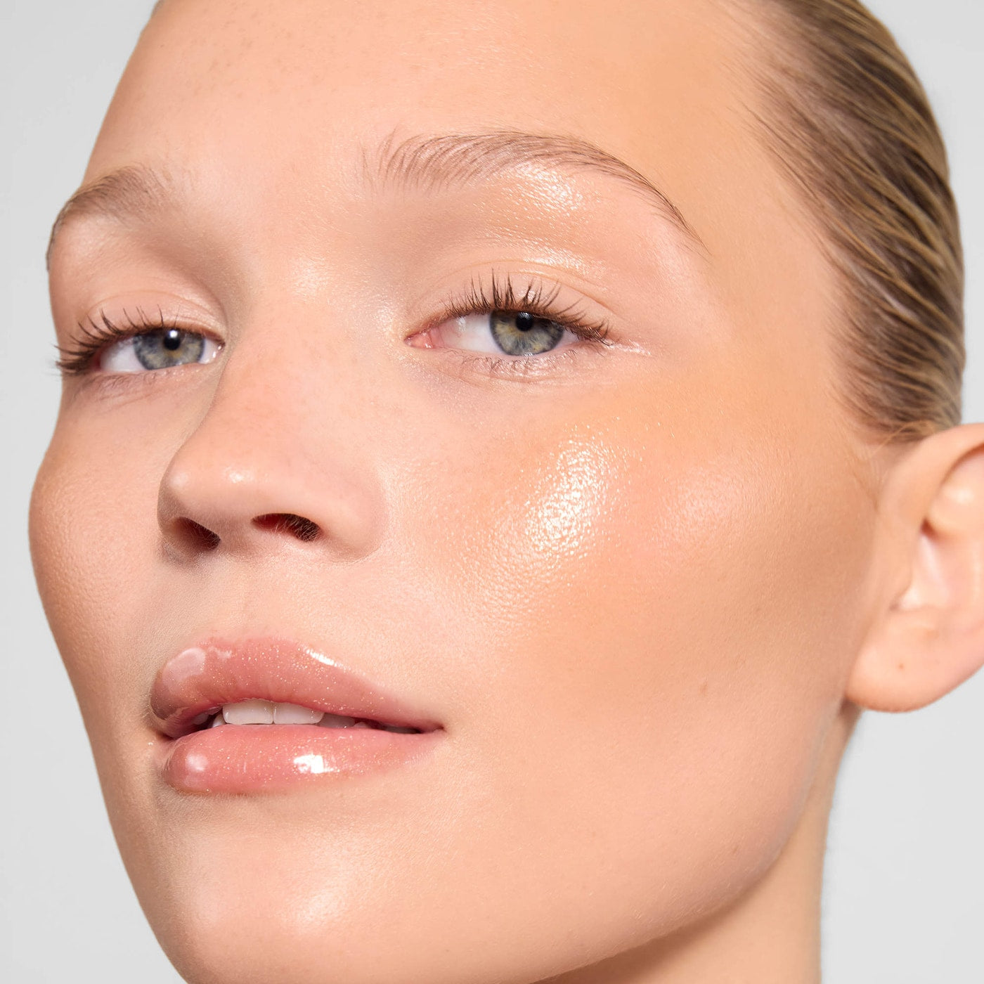 Topaz Collection: Shimmer Lip Gloss & Liquid Highlighter Set | REFY