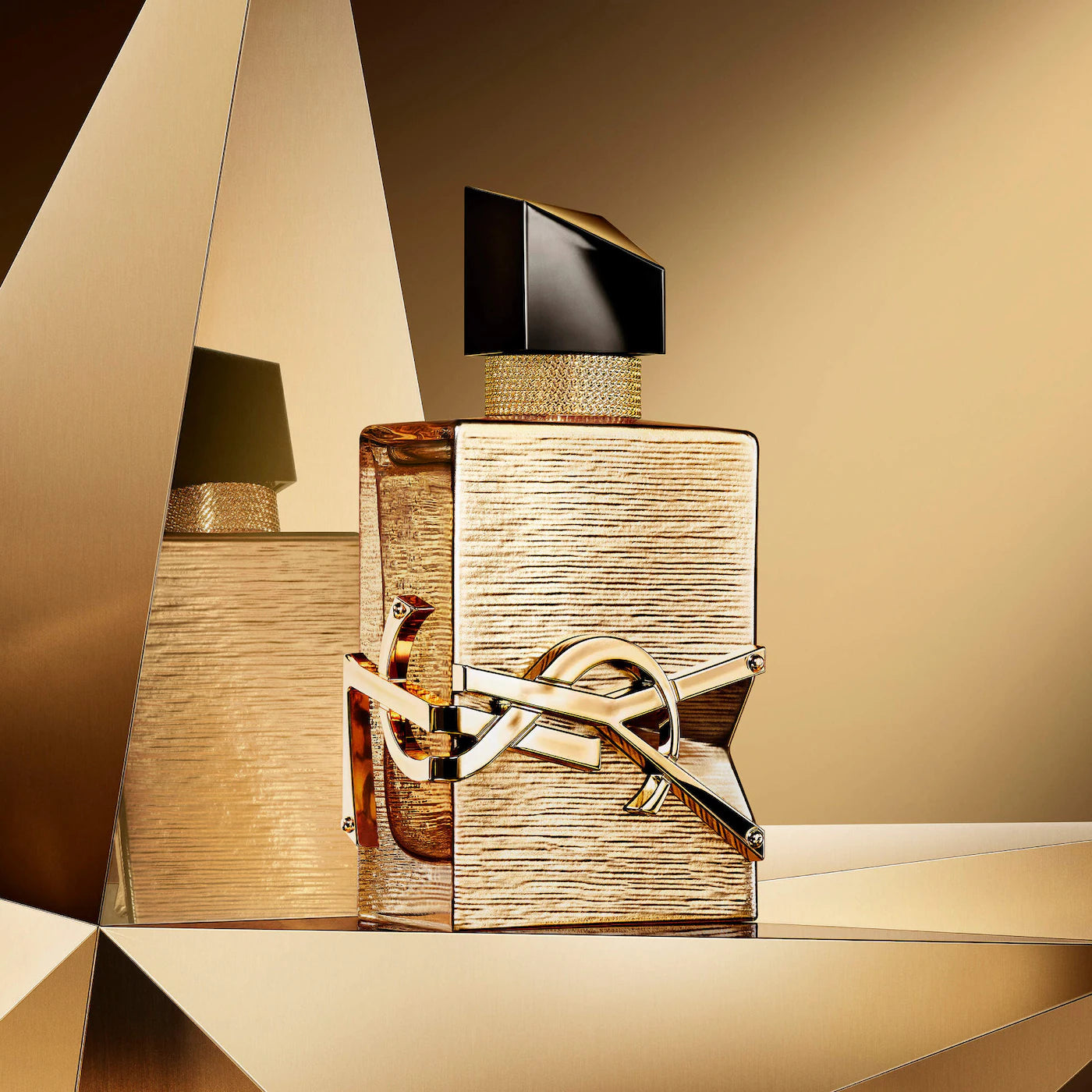 LIBRE Vanille Couture Limited Edition Eau de Parfum with Vanilla and Orange Blossom | YSL
