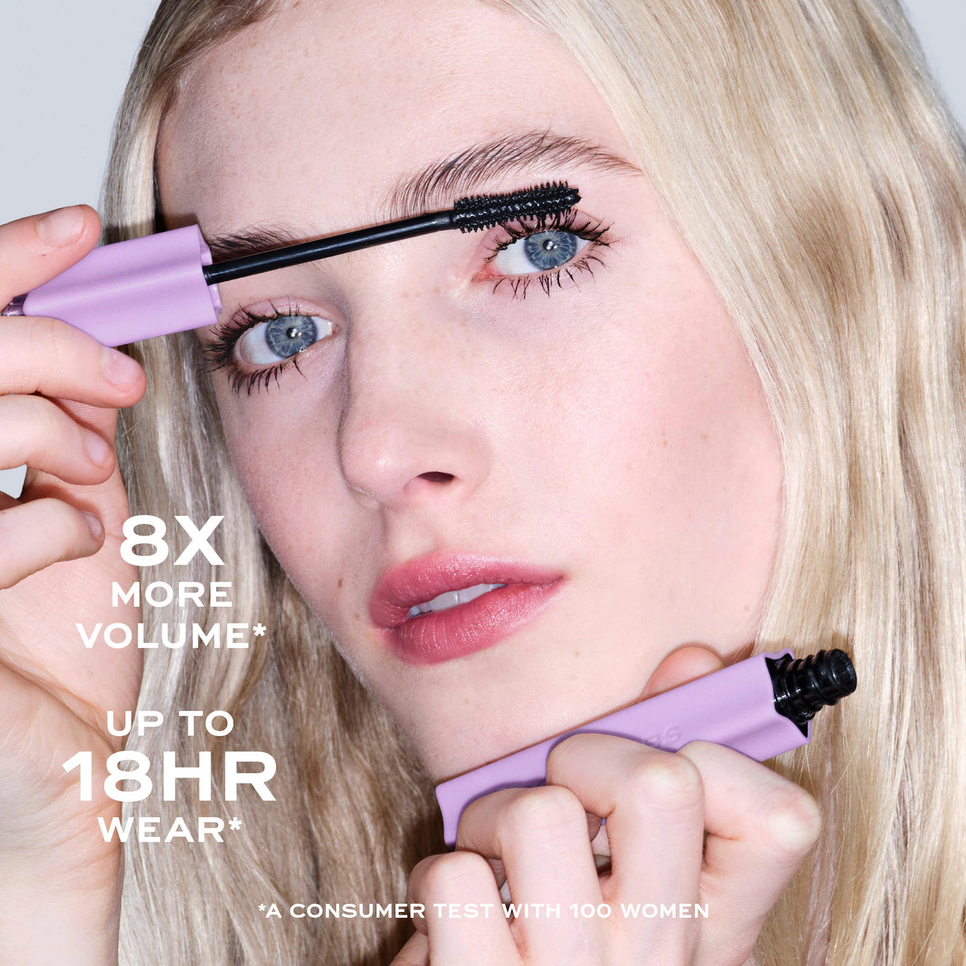 Flashes Lash-Defining Volume Mascara